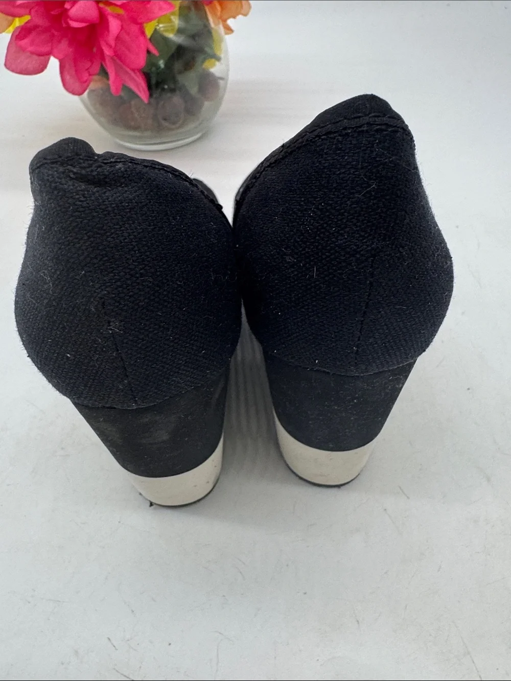 Teva Black Canvas Peep-Toe Wedge Heels Much Size 5 KET10160A